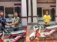 កងរាជឣាវុធហត្ថខេត្តបន្ទាយមានជ័យ បញ្ជូនជនសង្ស័យម្នាក់ទៅសាលាដំបូងពាក់ព័ន្ធ ករណីលួចម៉ូតូនៅក្រុងប៉ោយប៉ែត(ដោយ÷គឹម សុង)