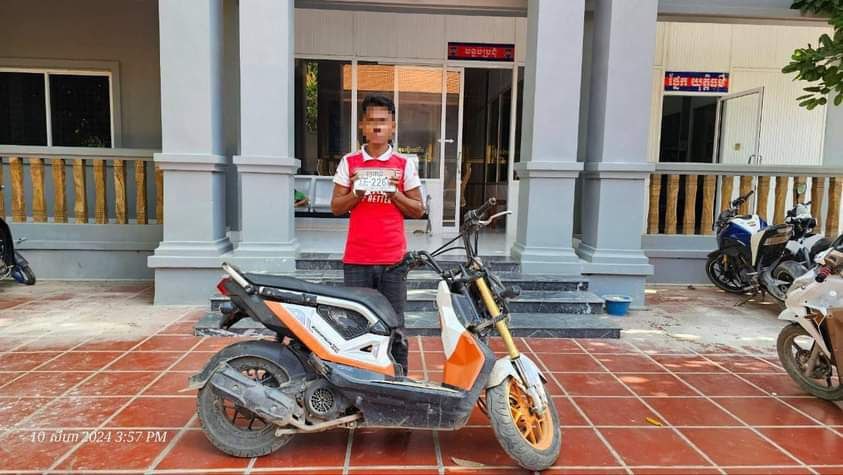 កងរាជអាវុធហត្ថខេត្តបន្ទាយមានជ័យ បញ្ជូនជនសង្ស័យម្នាក់ទៅសាលាដំបូងខេត្តអនុវត្តតាមនីតិវិធី ពាក់ព័ន្ធករណីលួចម៉ូតូនិងប្រើប្រាស់ដោយខុសច្បាប់នូវសារធាតុញៀន…